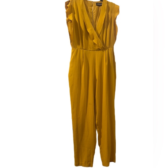 0101 Elegant Mustard Sleeveless Jumpsuit - Picture 16 of 16
